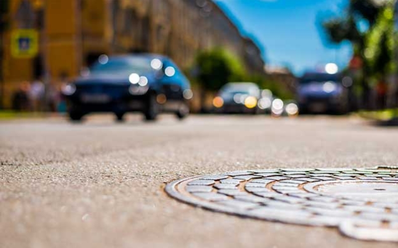 safe manhole management through Iot